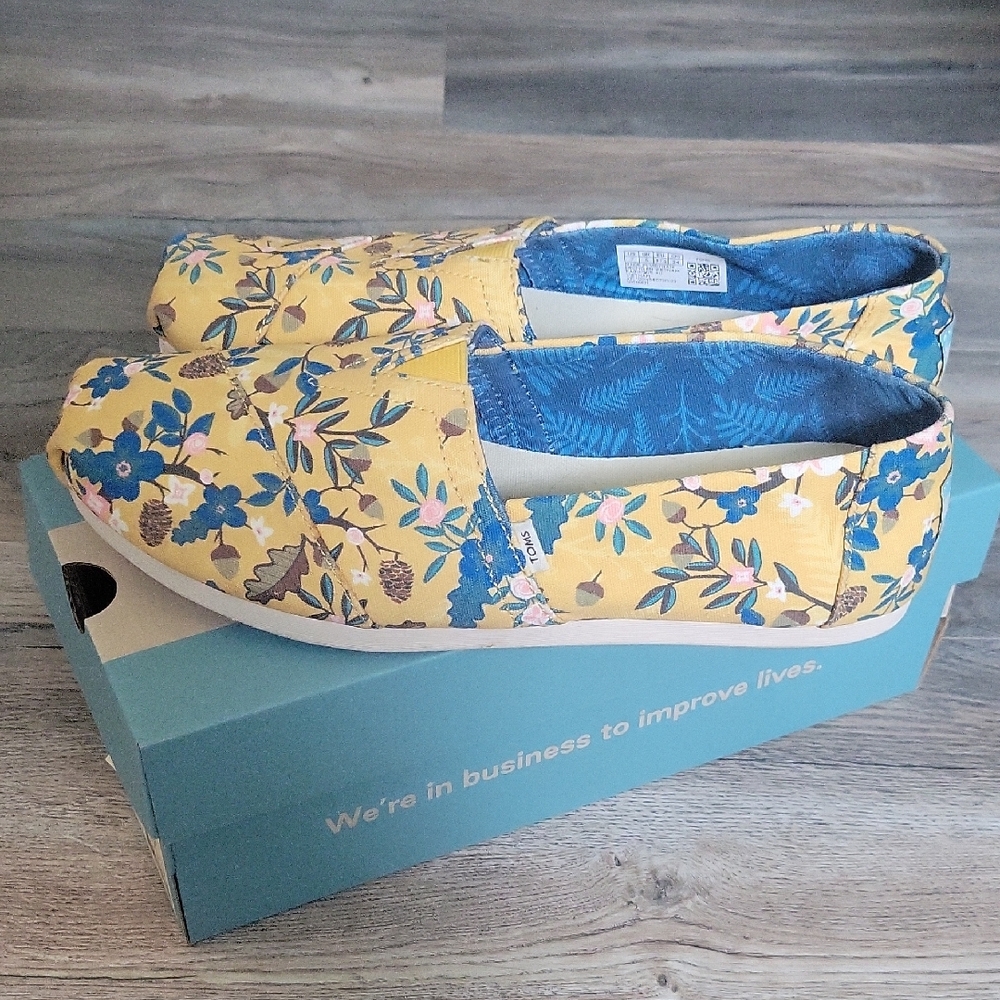 TOMS Women's Floral Yellow Slip-On Shoes